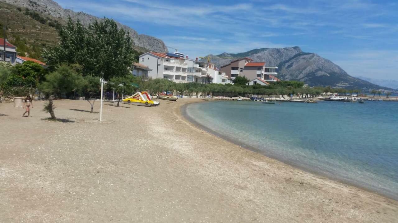 Apartments Marija Дуги Рат Екстериор снимка